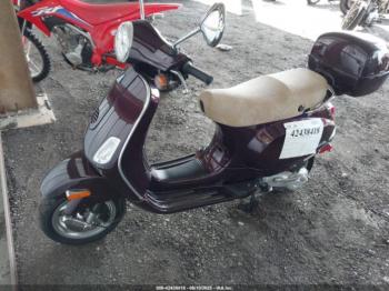  Salvage Vespa Lx
