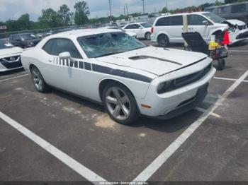  Salvage Dodge Challenger