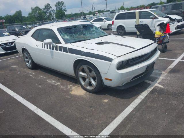  Salvage Dodge Challenger