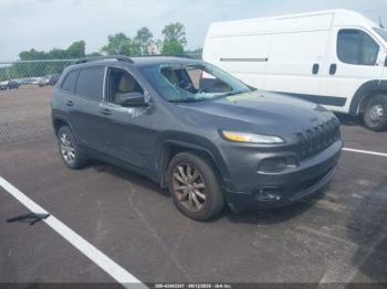  Salvage Jeep Cherokee