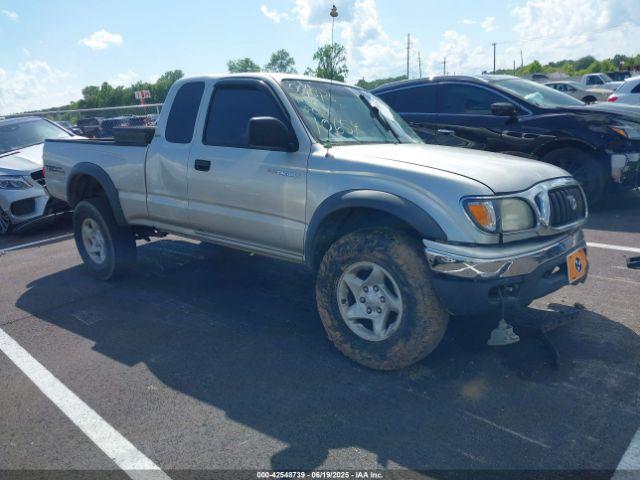  Salvage Toyota Tacoma