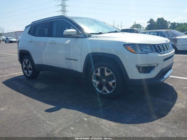  Salvage Jeep Compass