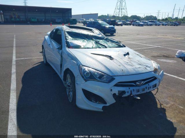  Salvage Hyundai Genesis