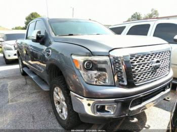  Salvage Nissan Titan