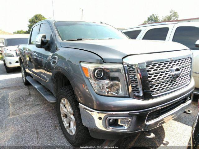  Salvage Nissan Titan
