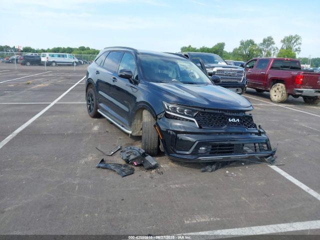 Salvage Kia Sorento