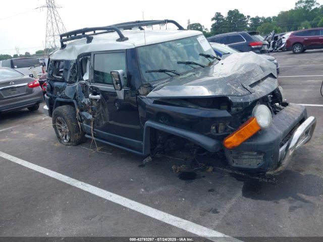  Salvage Toyota FJ Cruiser