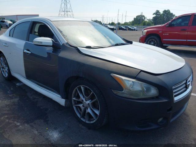  Salvage Nissan Maxima