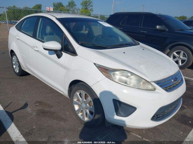  Salvage Ford Fiesta