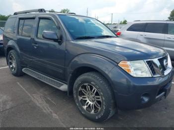  Salvage Nissan Pathfinder