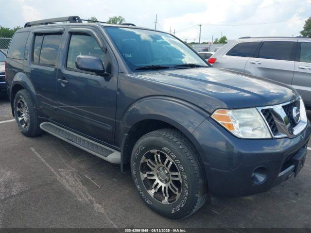  Salvage Nissan Pathfinder