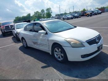  Salvage Nissan Altima