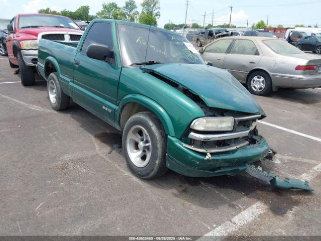  Salvage Chevrolet S-10