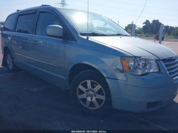  Salvage Chrysler Town & Country