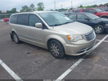  Salvage Chrysler Town & Country