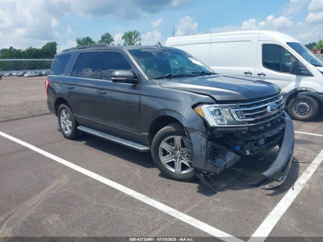  Salvage Ford Expedition