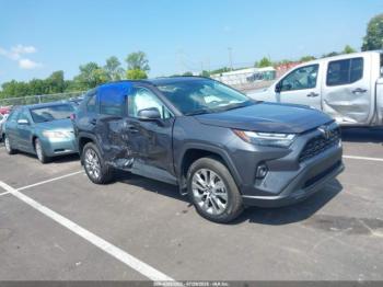  Salvage Toyota RAV4