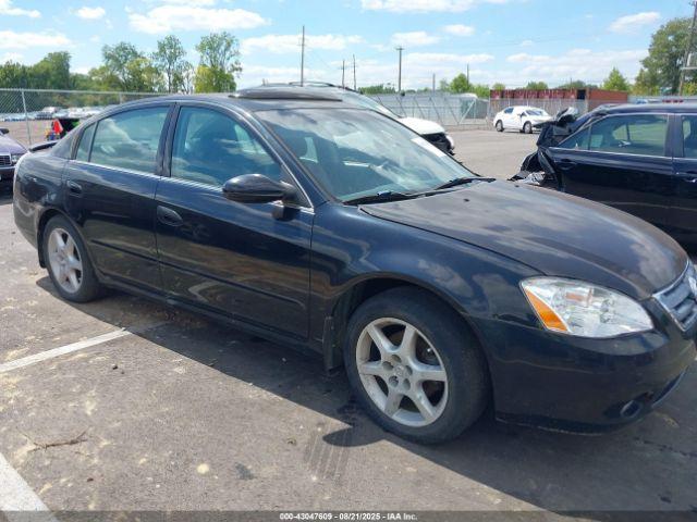  Salvage Nissan Altima