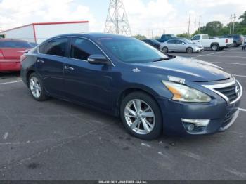  Salvage Nissan Altima