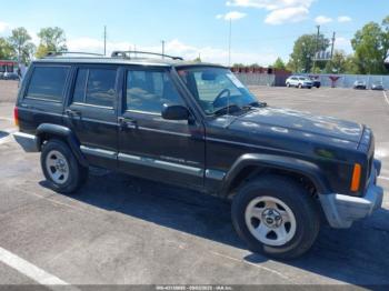  Salvage Jeep Cherokee