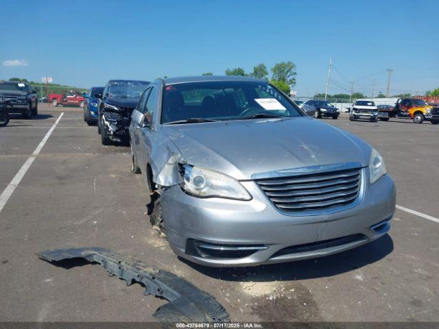  Salvage Chrysler 200