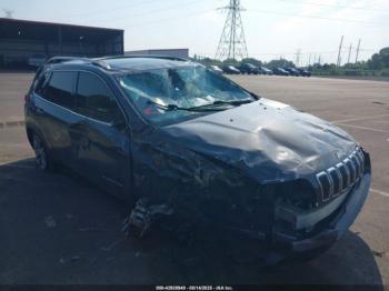  Salvage Jeep Cherokee