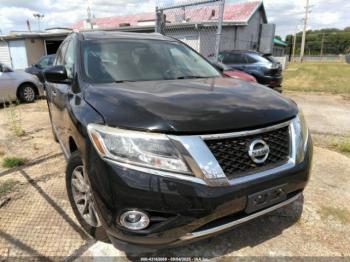  Salvage Nissan Pathfinder