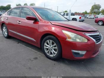  Salvage Nissan Altima