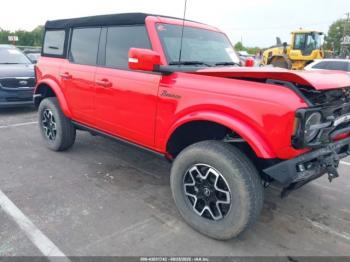  Salvage Ford Bronco