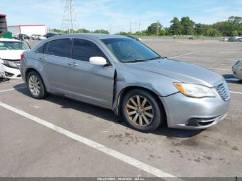  Salvage Chrysler 200