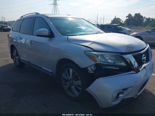  Salvage Nissan Pathfinder