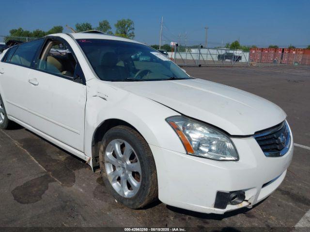  Salvage Nissan Maxima
