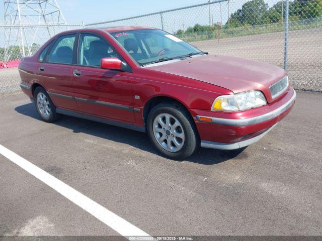  Salvage Volvo S40