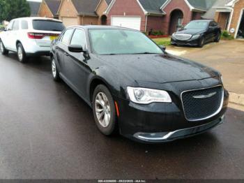  Salvage Chrysler 300