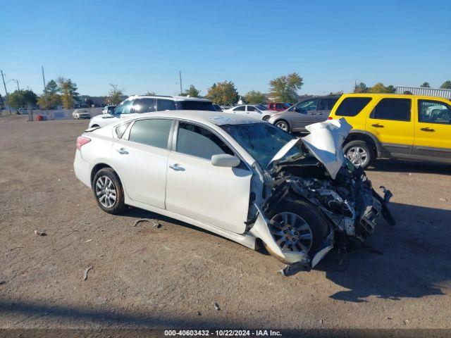  Salvage Nissan Altima
