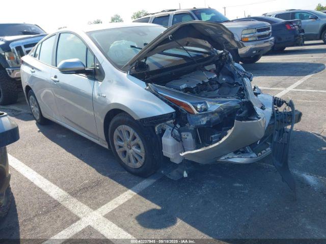  Salvage Toyota Prius