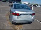 Nissan Altima 2.5 S Image 12