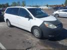 Toyota Sienna Le Image 1