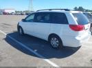 Toyota Sienna Le Image 7