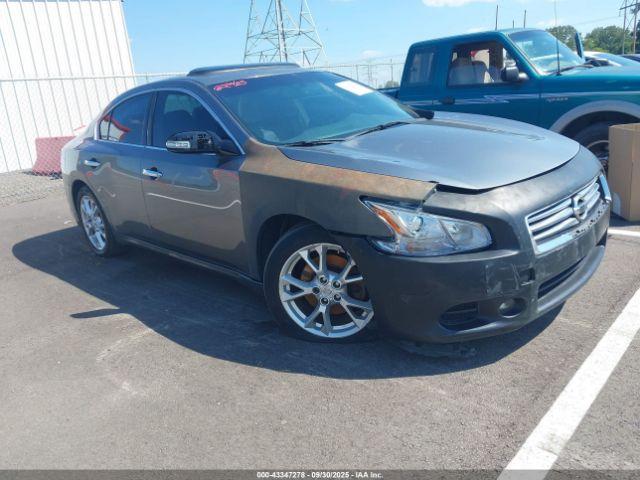  Salvage Nissan Maxima