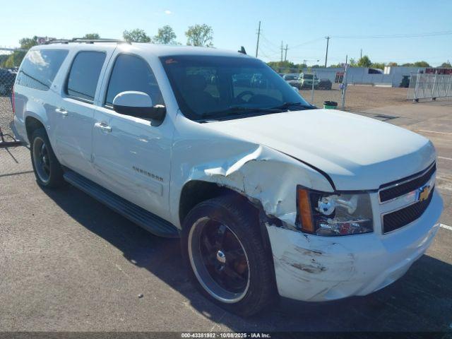  Salvage Chevrolet Suburban 1500