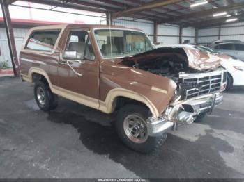  Salvage Ford Bronco