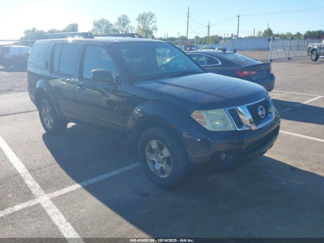  Salvage Nissan Pathfinder