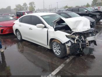  Salvage Nissan Altima