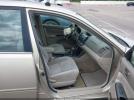 Toyota Camry Le Image 7