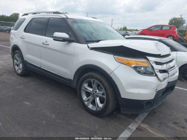 Salvage Ford Explorer