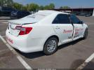 Toyota Camry Le Image 3