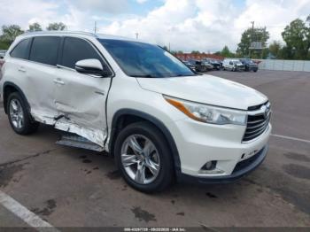  Salvage Toyota Highlander