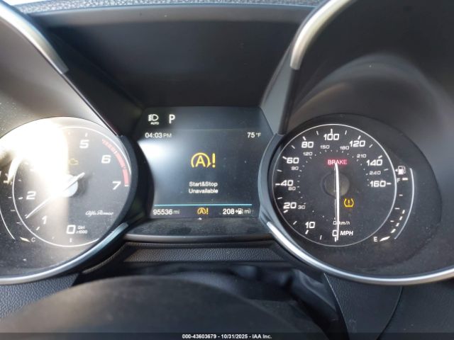 Alfa Romeo Giulia Awd Image 11