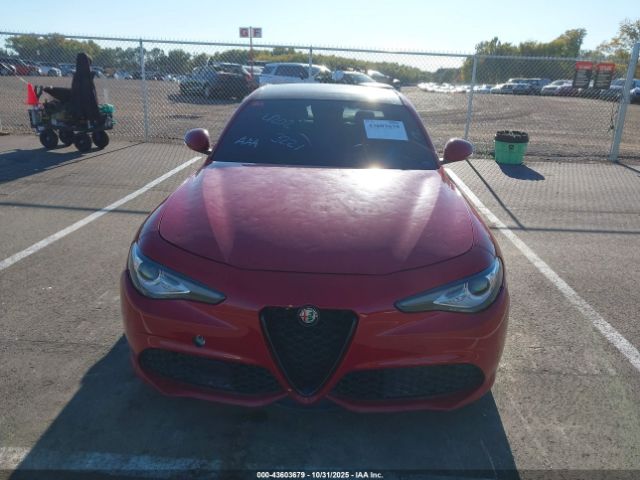 Alfa Romeo Giulia Awd Image 15